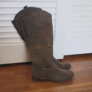 G.H. Bass & Co. 8.5 Faux Suede Tall Brown Boots